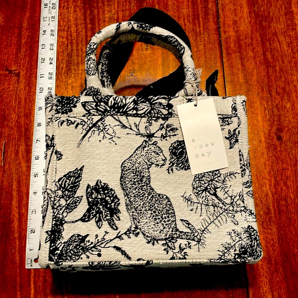 A New Day crossbody toile canvas purse